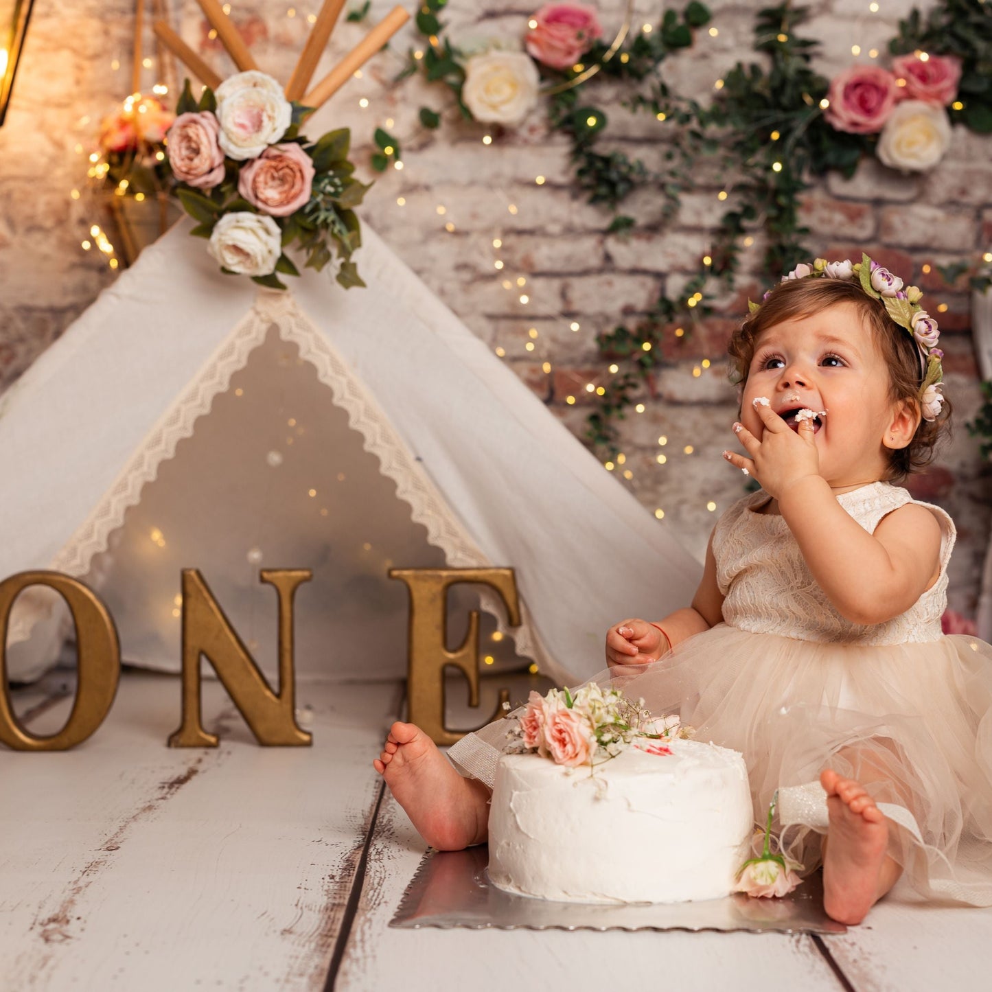 Smash cake birthday photo shoot