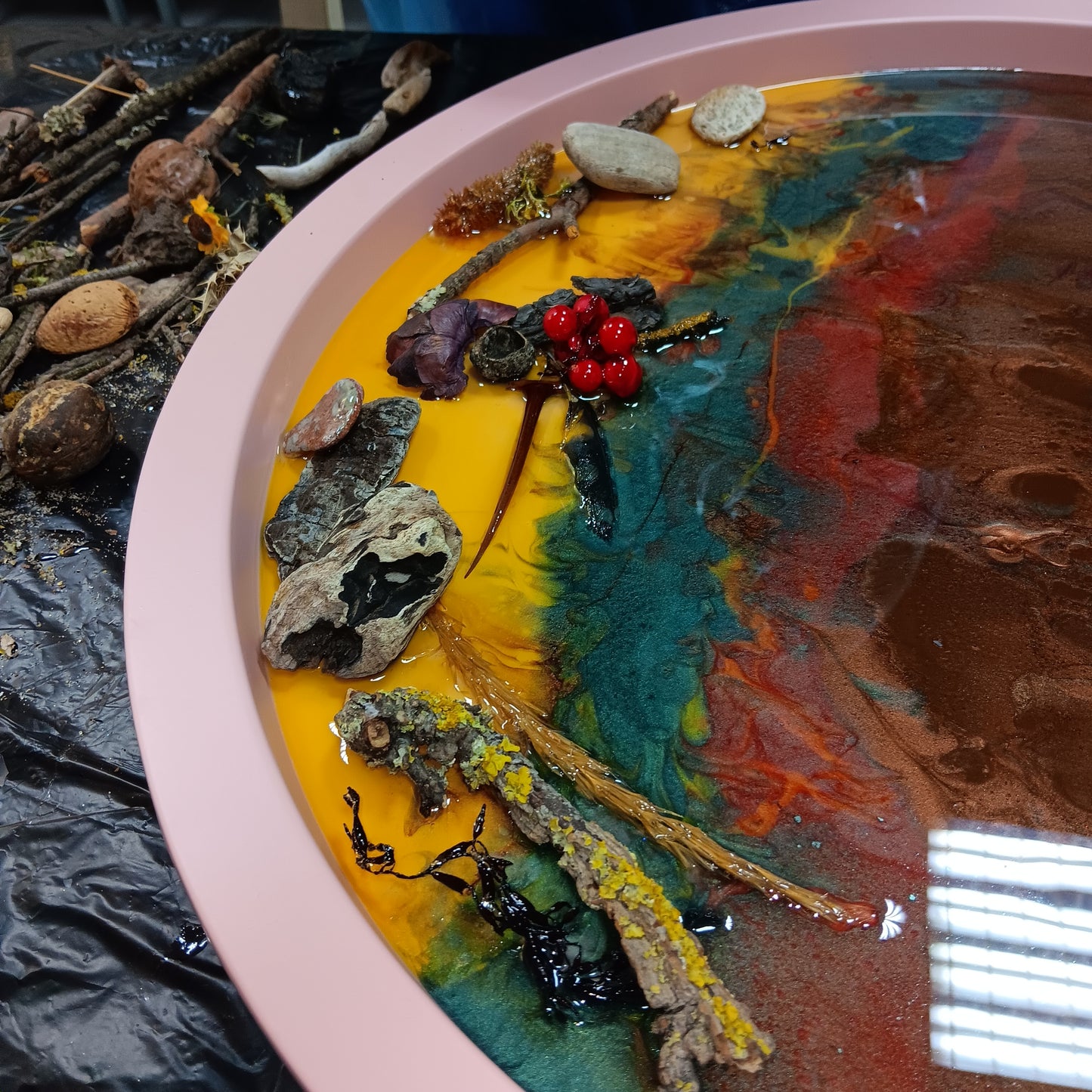 Table decoration workshop with epoxy resin