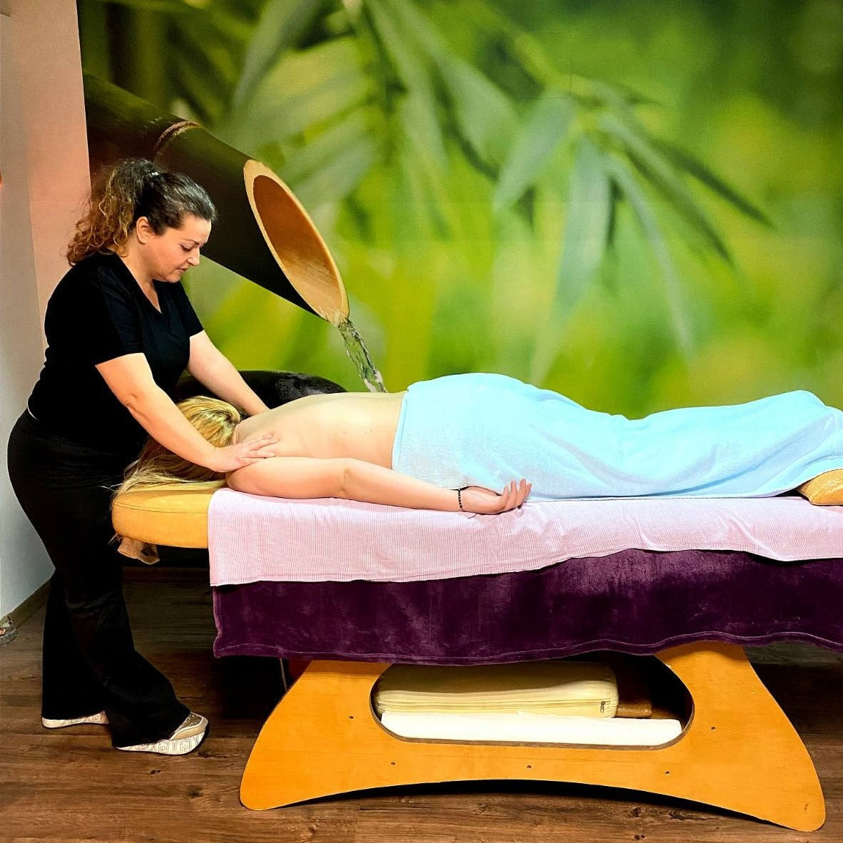 Full body and face relaxing massage