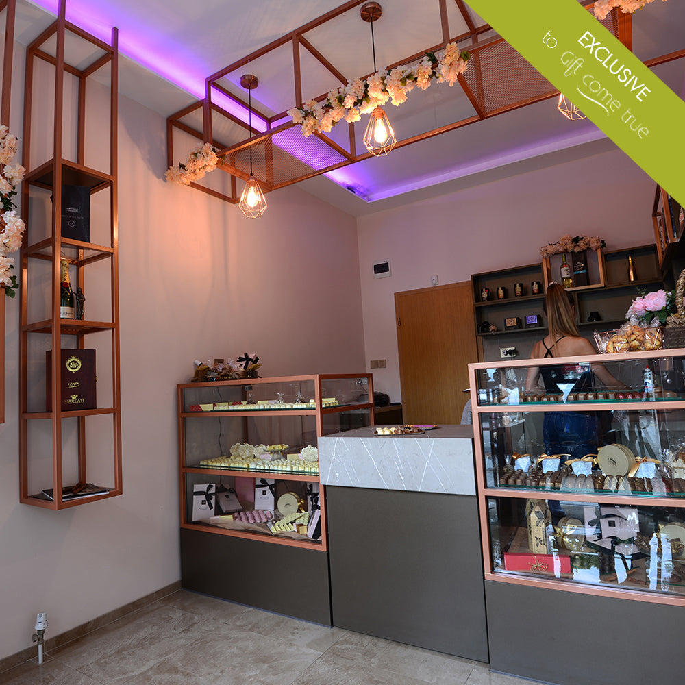 Sampling and exclusive production of chocolates.