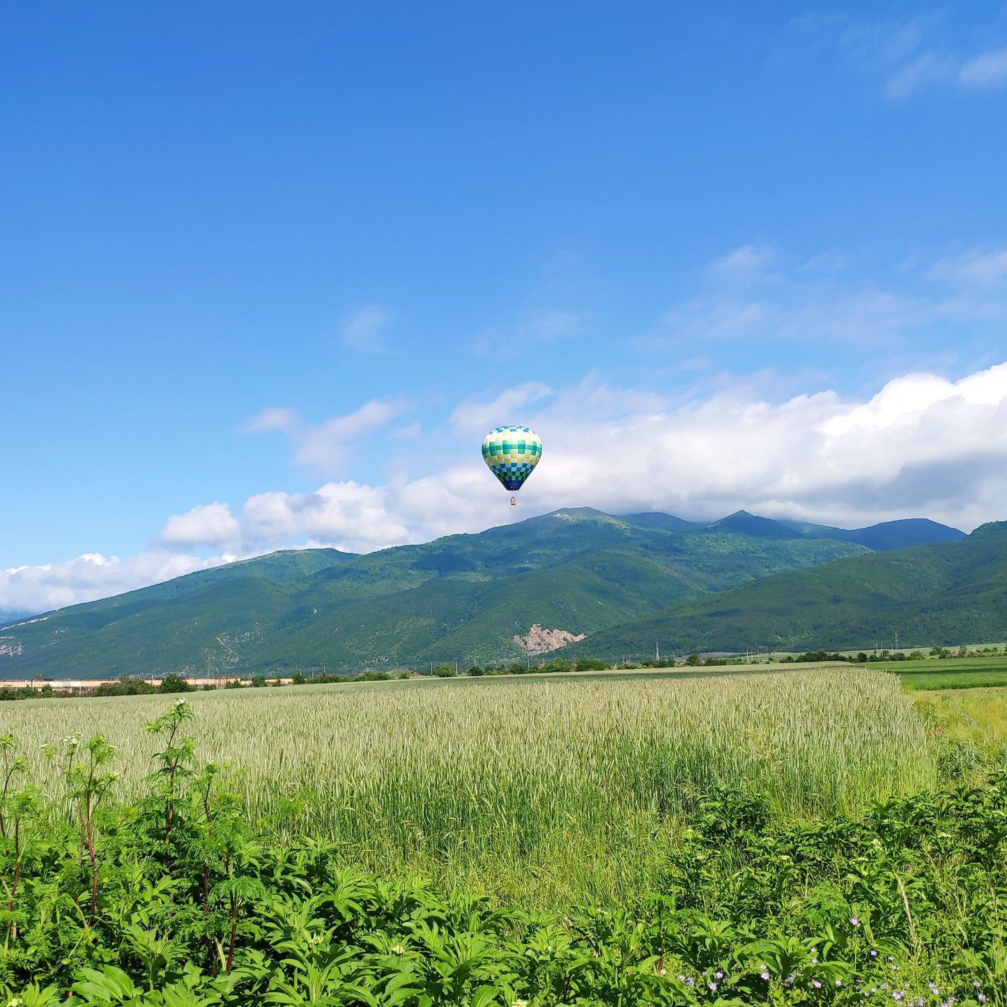 VIP Hot Air Balloon free flight over the Belogradchik fortress for two