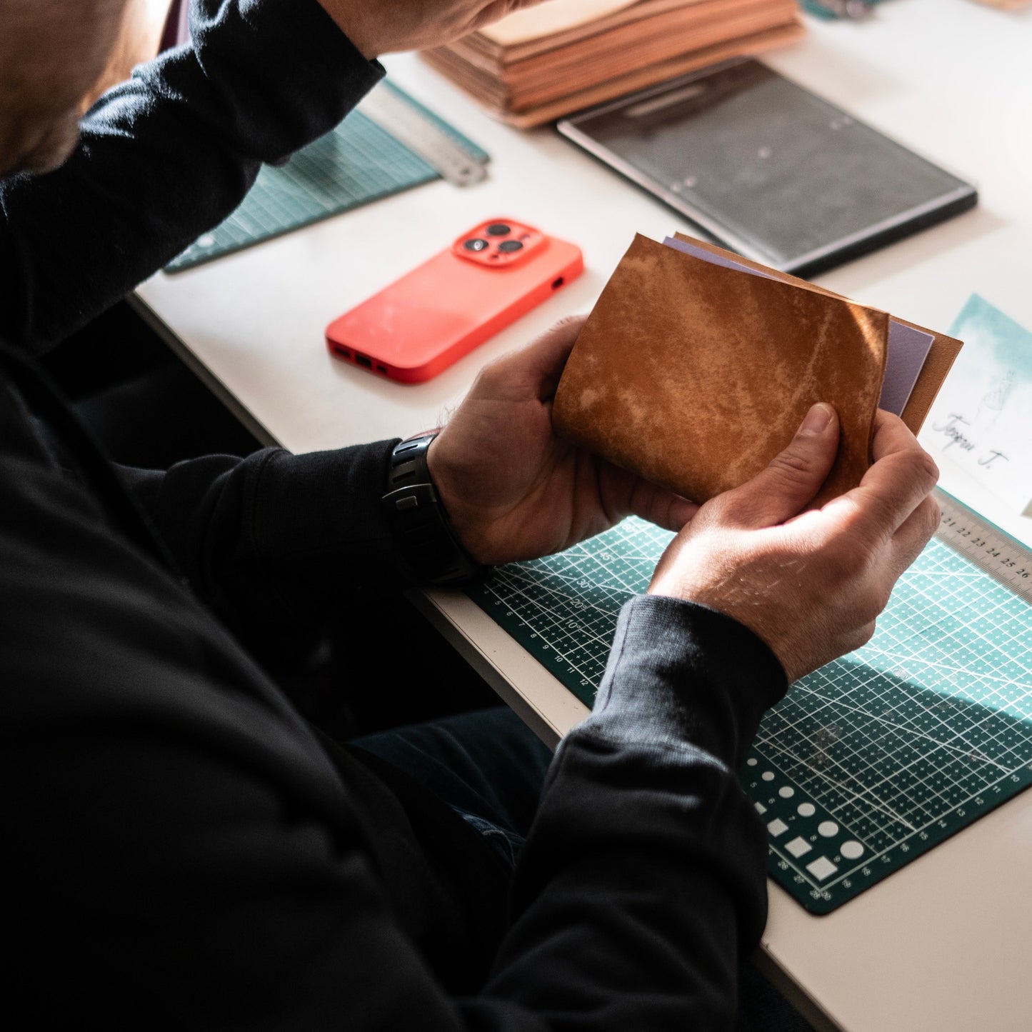 Workshop for a diy leather notebook