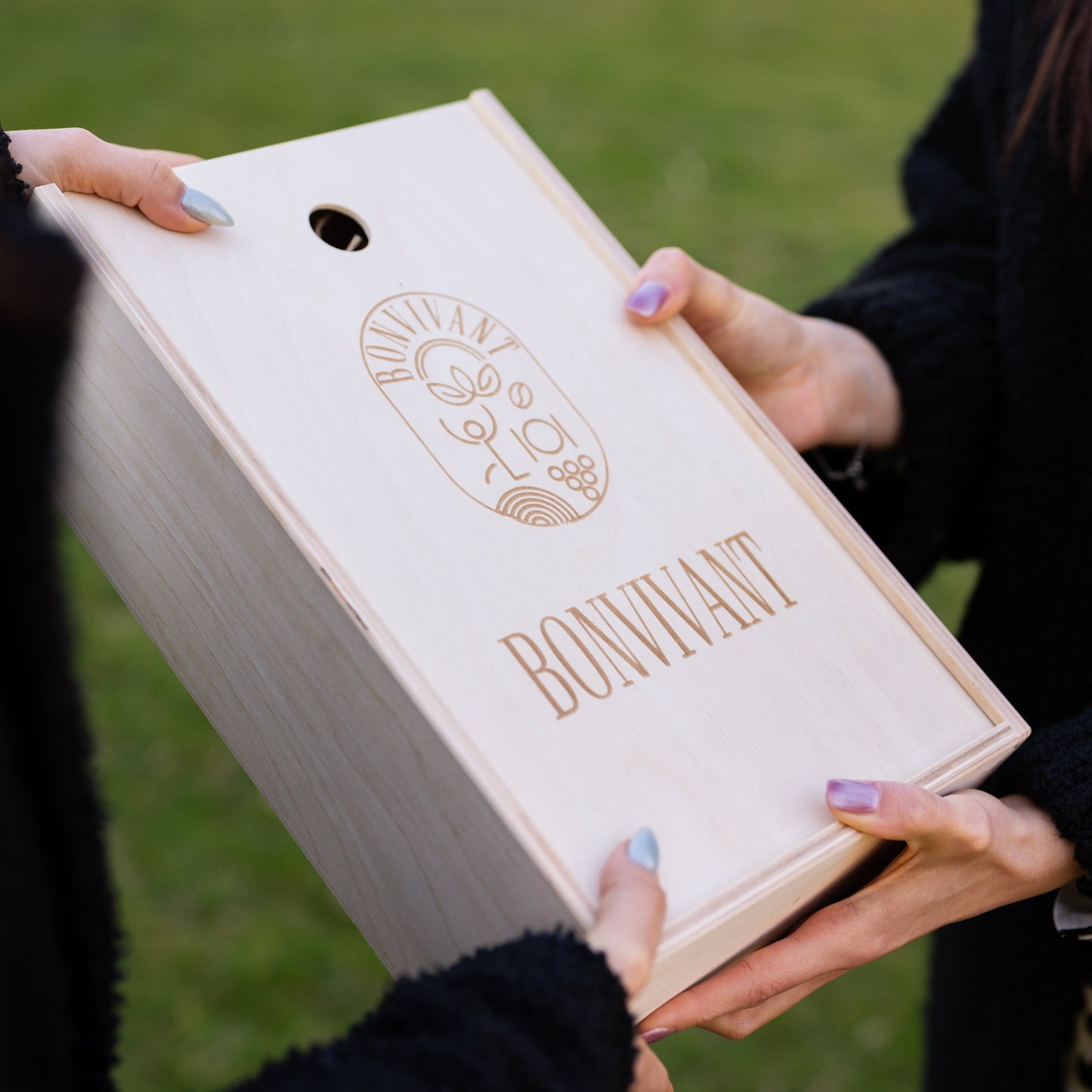 Gift with taste and emotion. An Elegant Pairing of Wine and Chocolate