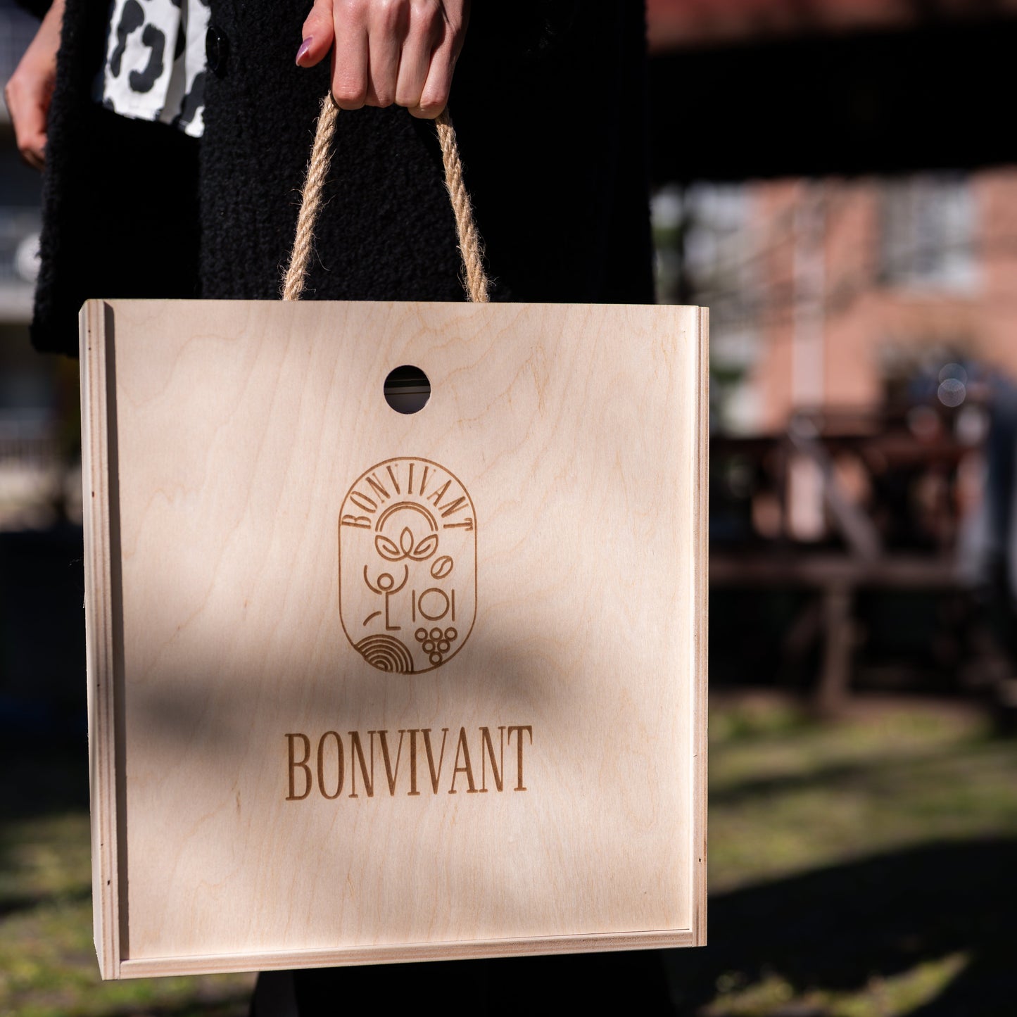 Gift with taste and emotion. An Elegant Pairing of Wine and Chocolate