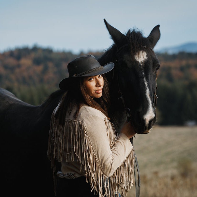 Create beautiful photos and unforgettable memories with an equine photoshoot. Borovets