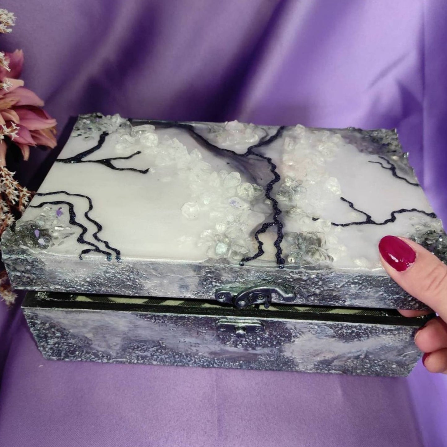 Epoxy resin memory box workshop for two