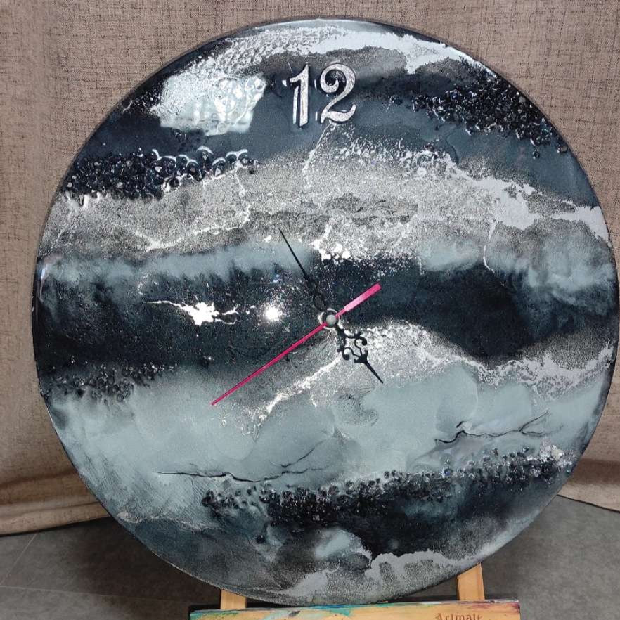 Epoxy resin wall clock workshop