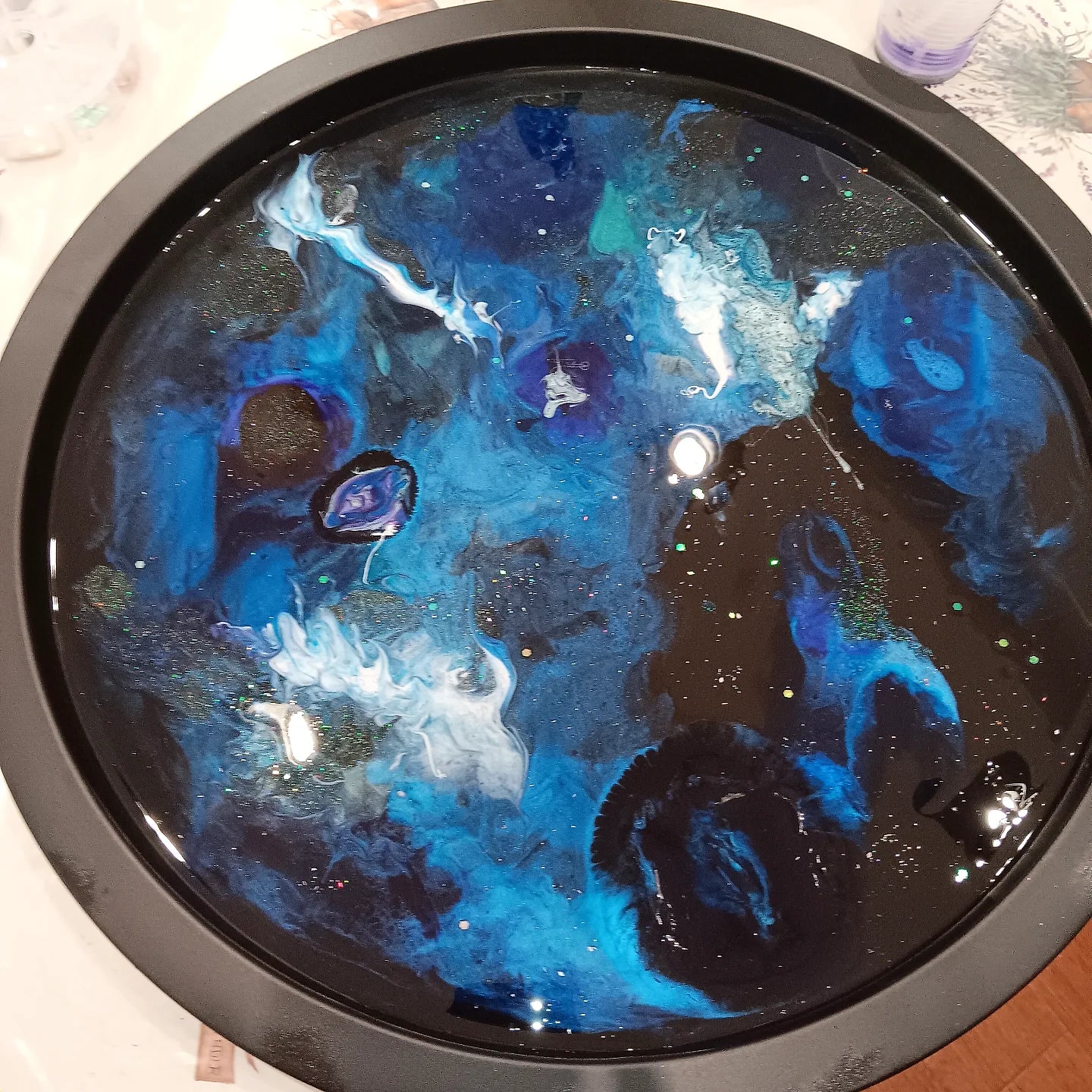 Table decoration workshop with epoxy resin