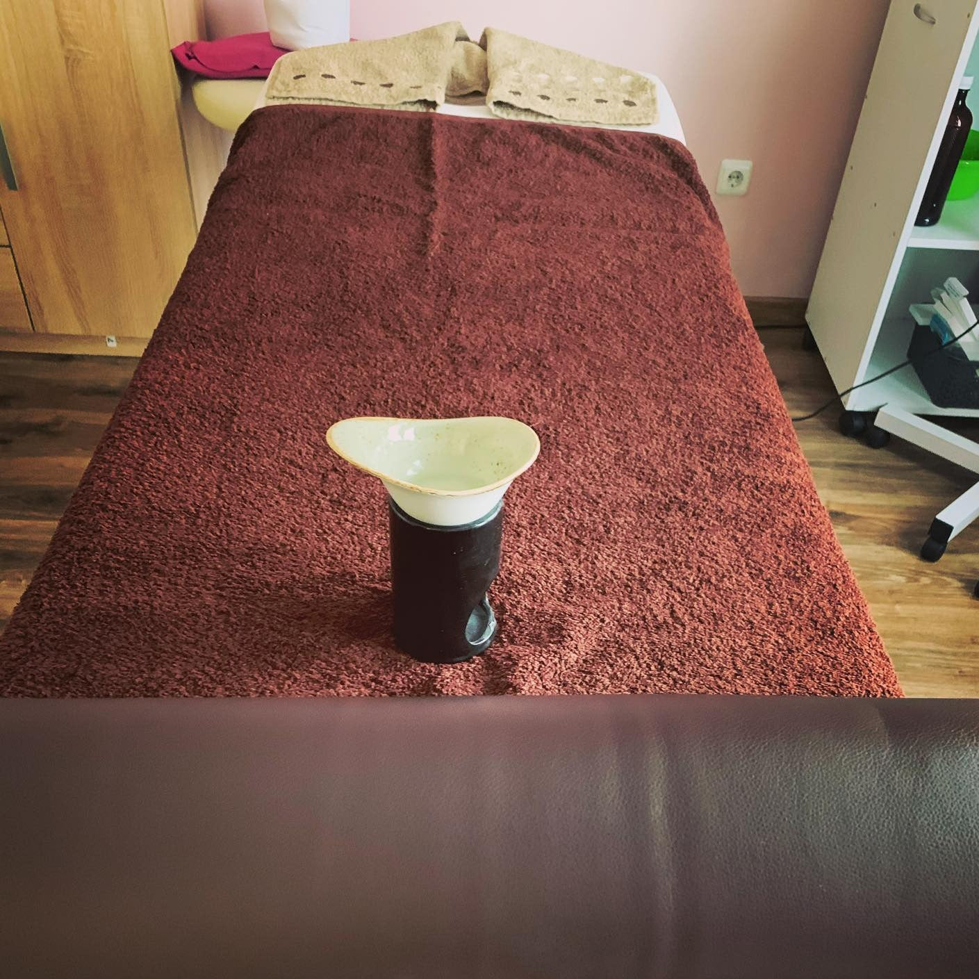 Fit and confident. Package of 12 anticellulite and 4 lymphatic drainage massages