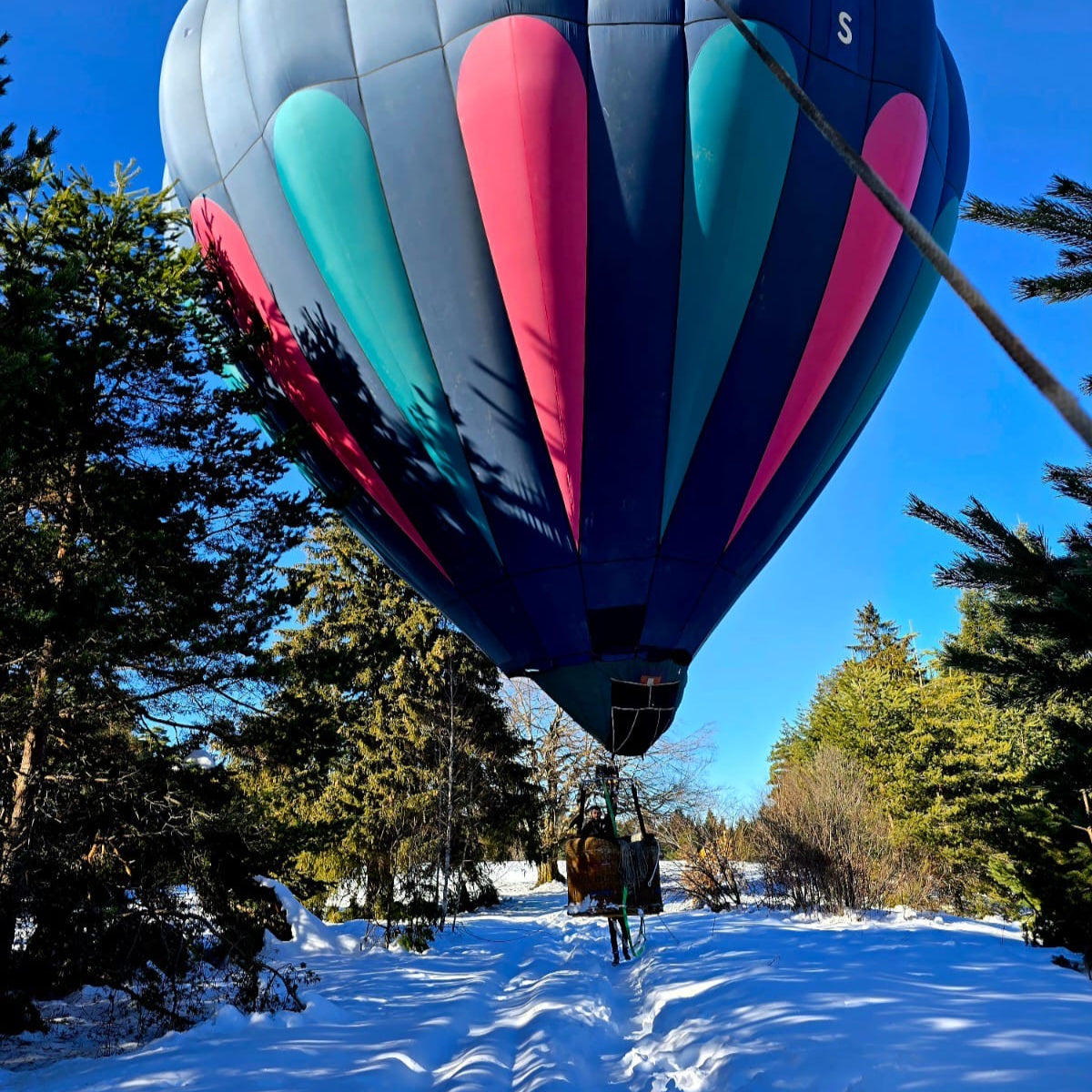 Panoramic balloon ascent in Borovets