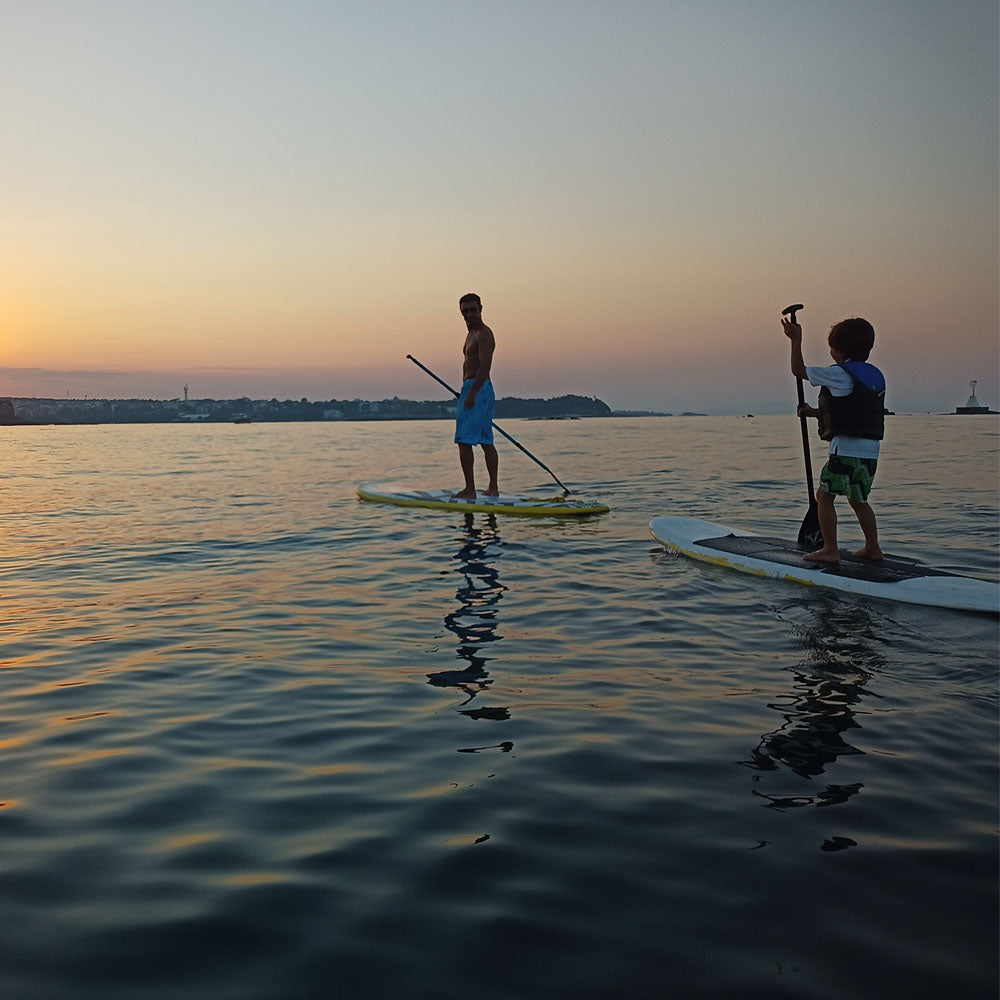 Surfing, kayaking, sailing or paddle board lessons and 2 nights for two by the sea. Camping Nestinarka