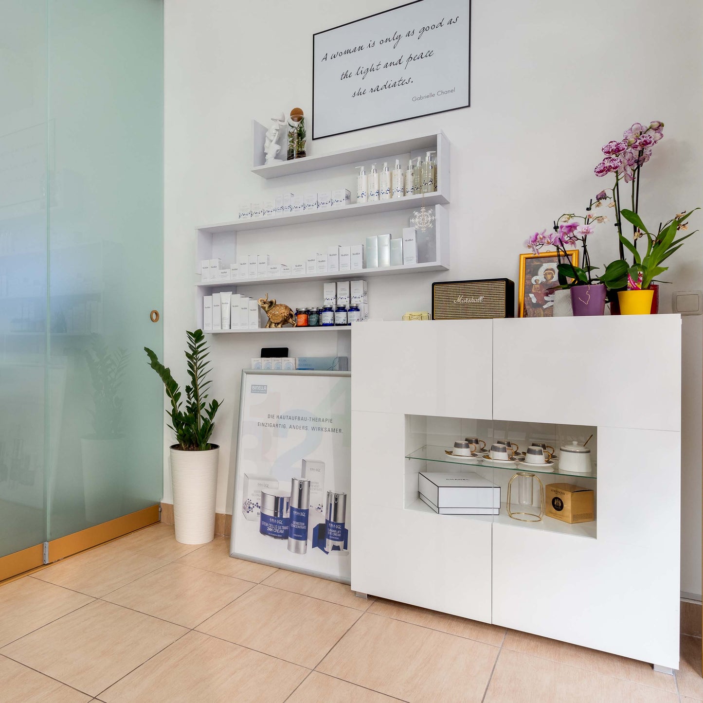 Osteoaesthetics. Manual facial therapy