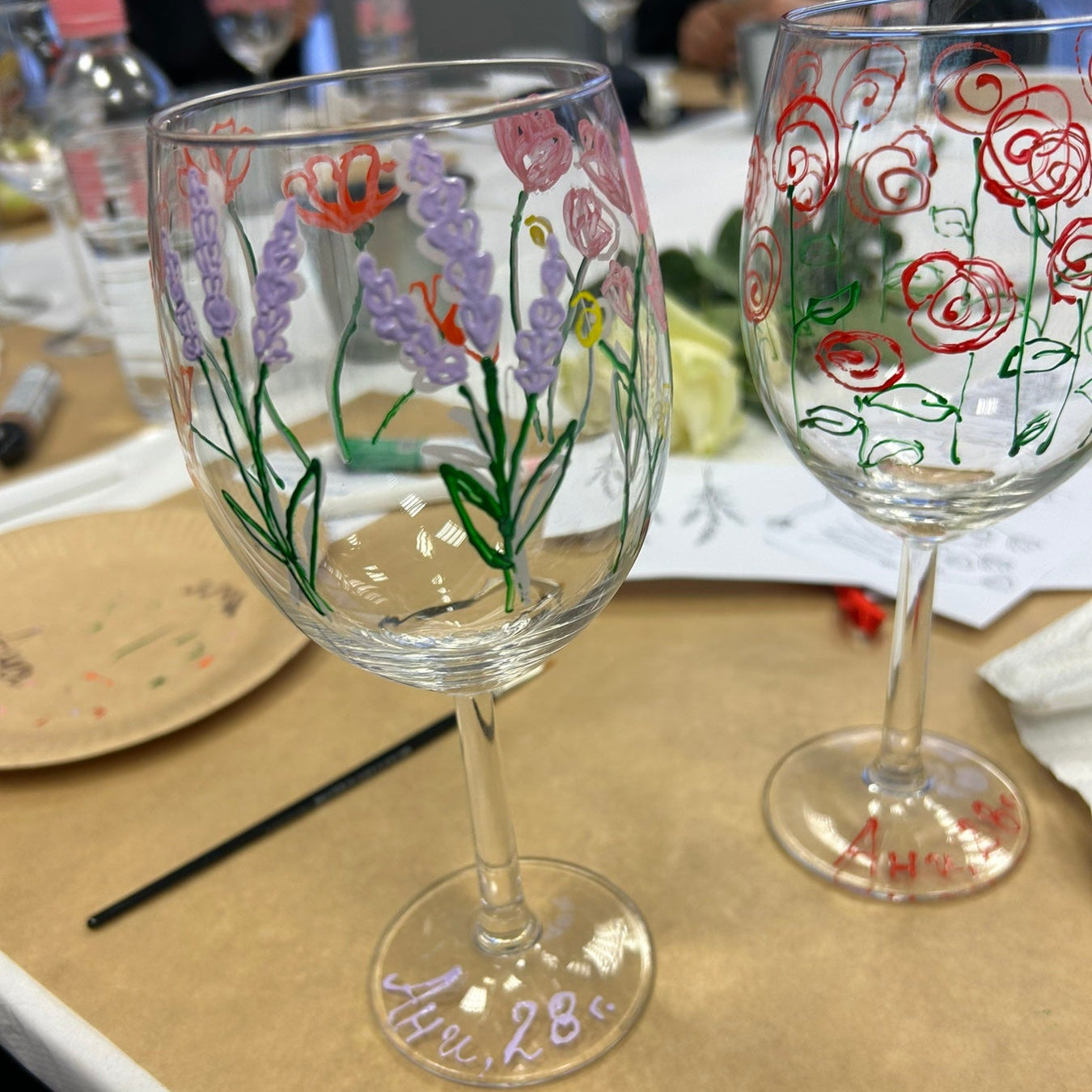 Paint and wine. Artistic workshop for glass, canvas or ceramics painting