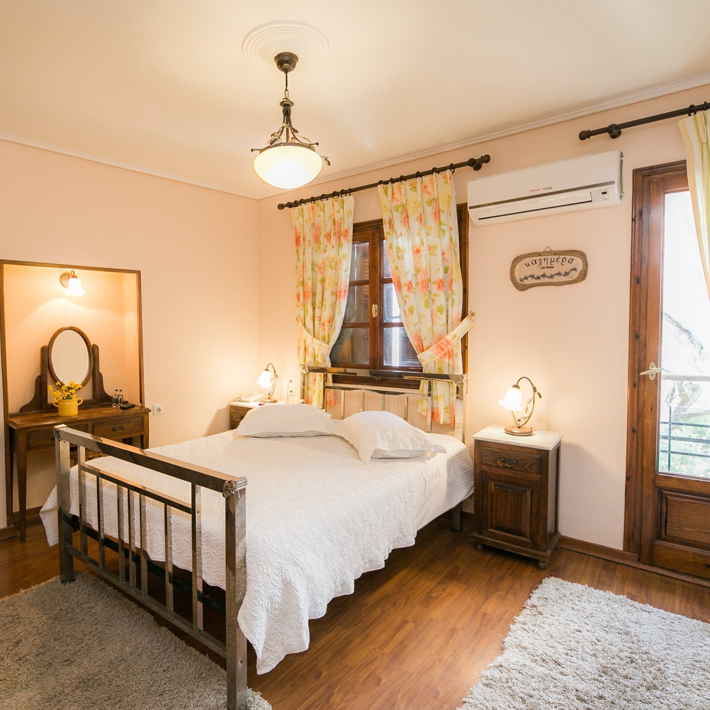 Gastronomic escape for two in Portaria. Greece