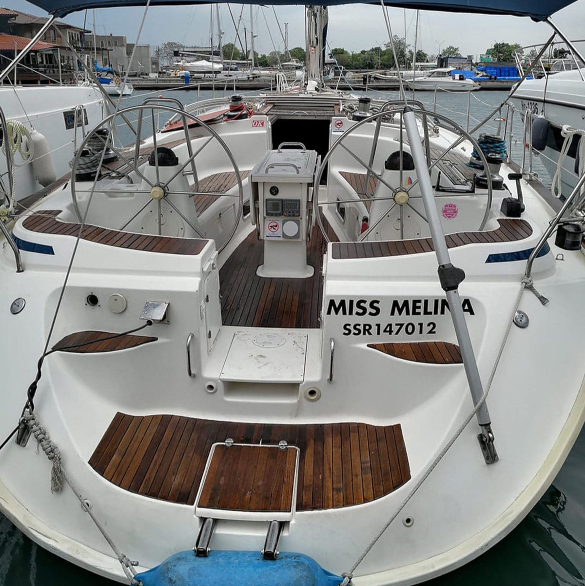 Stylish cruise aboard the Miss Mellina sailing yacht
