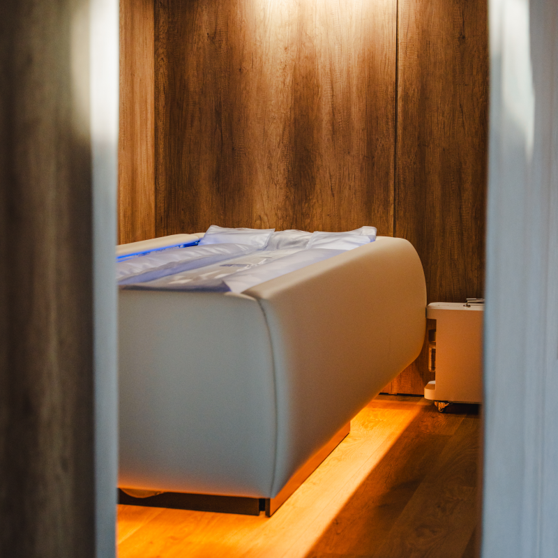 Relaxing Spa Therapy and Dry Flotation