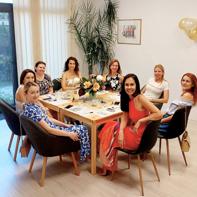 Thematic cosmetic workshop. Create a luxurious facial product in a unique atmosphere.