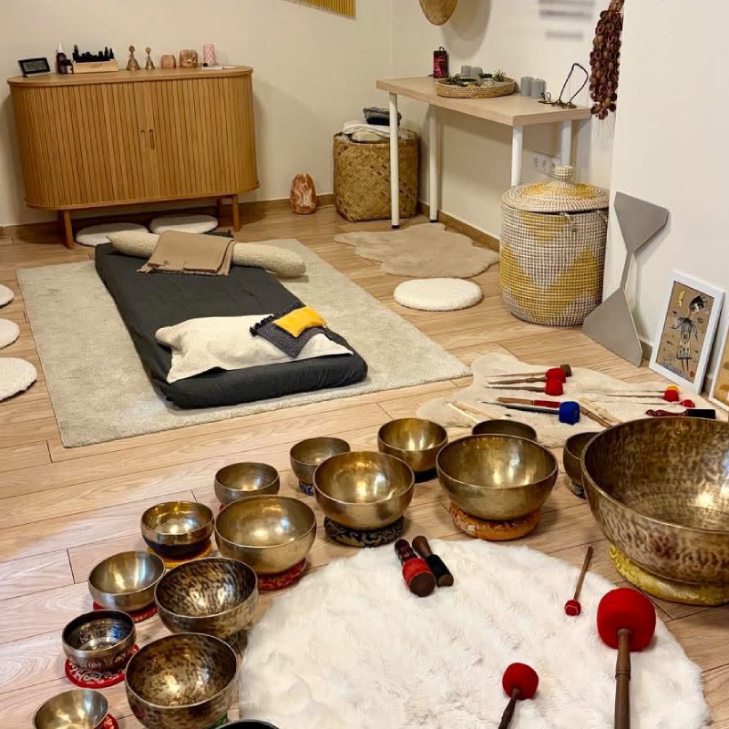 Sound harmony: Vibroacoustic massage with tibetan singing bowls