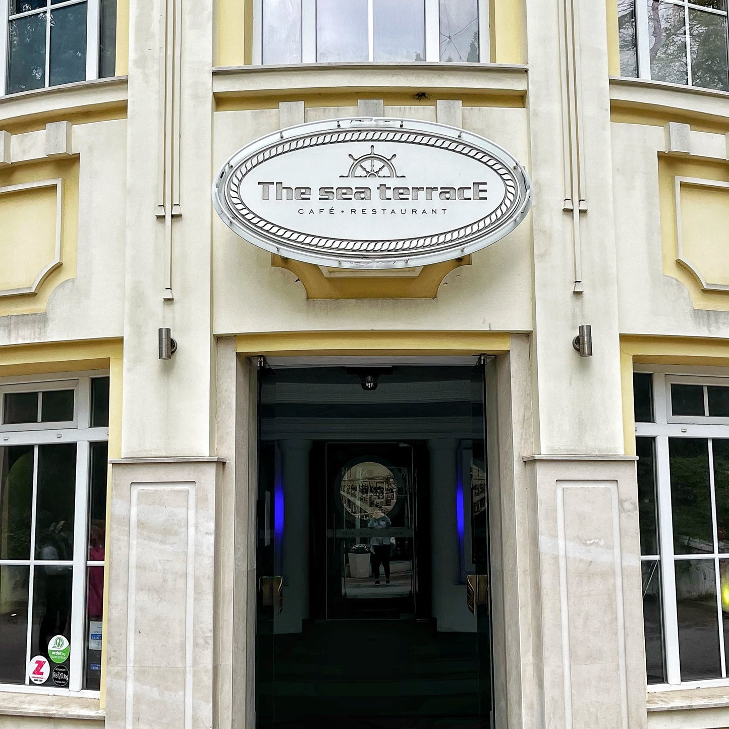 Romance by the Sea: a three-course dinner for two in Varna