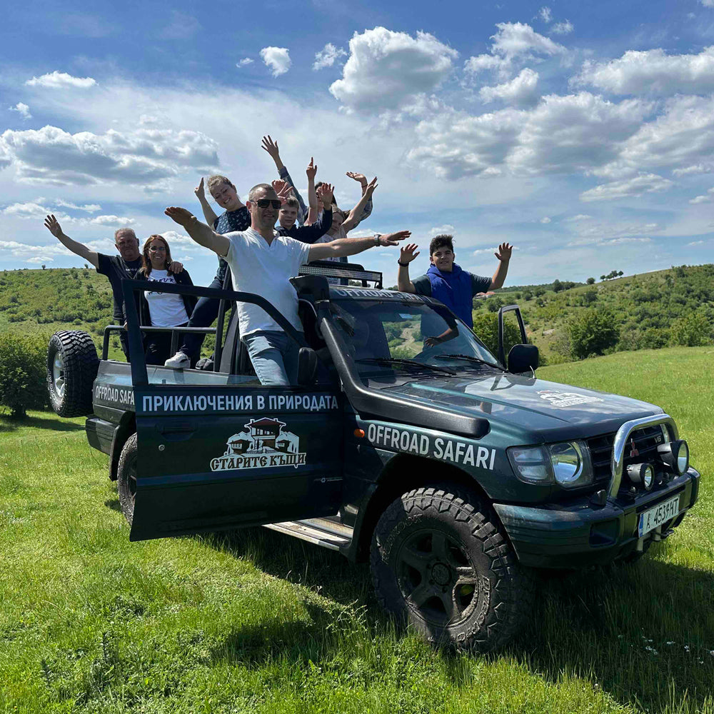 3 in 1 good vibes at the "Old Houses": Jeep safari, shooting training and wine tasting for two. Medovo village