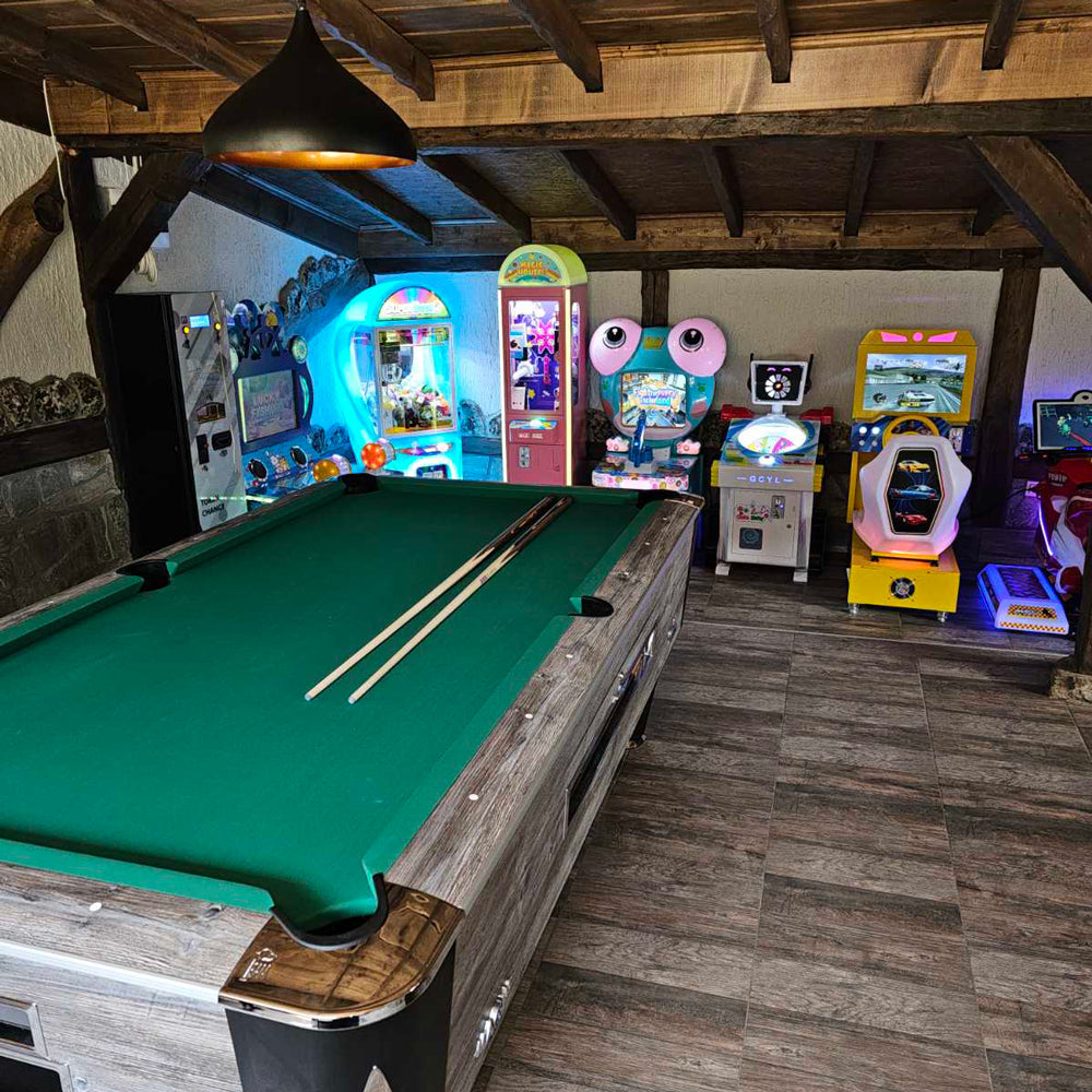 3 in 1 good vibes at the "Old Houses": Jeep safari, shooting training and wine tasting for two. Medovo village