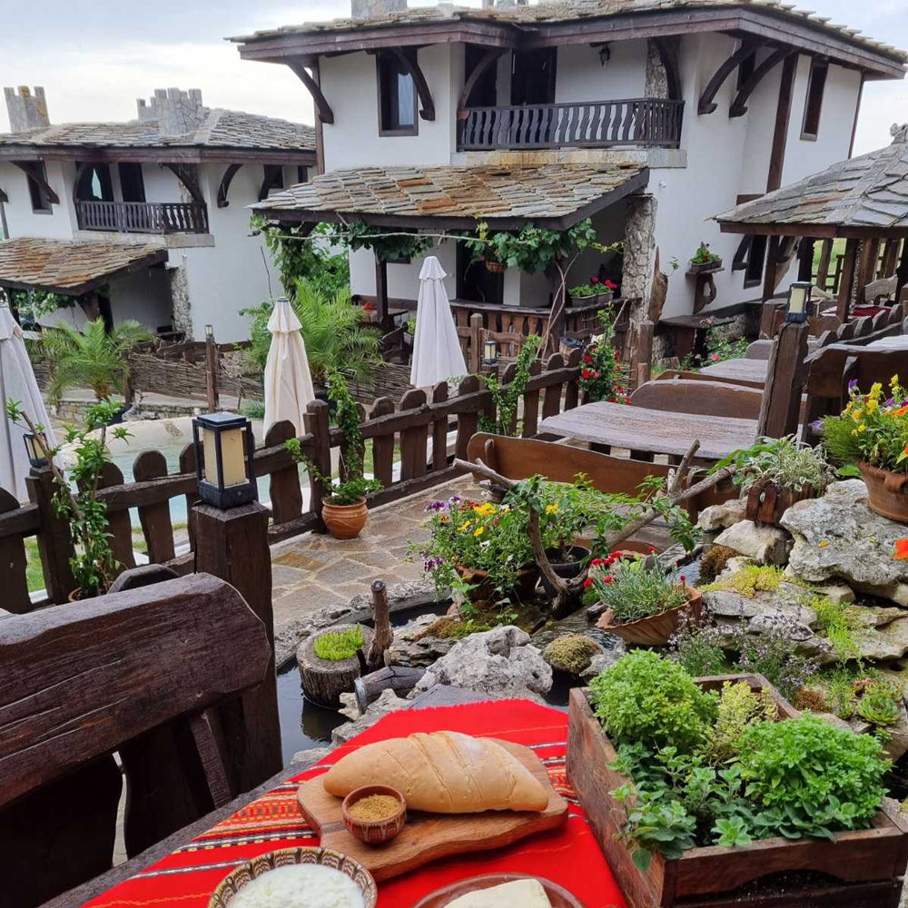 The emotion of the old houses - With an overnight stay and pottery lesson