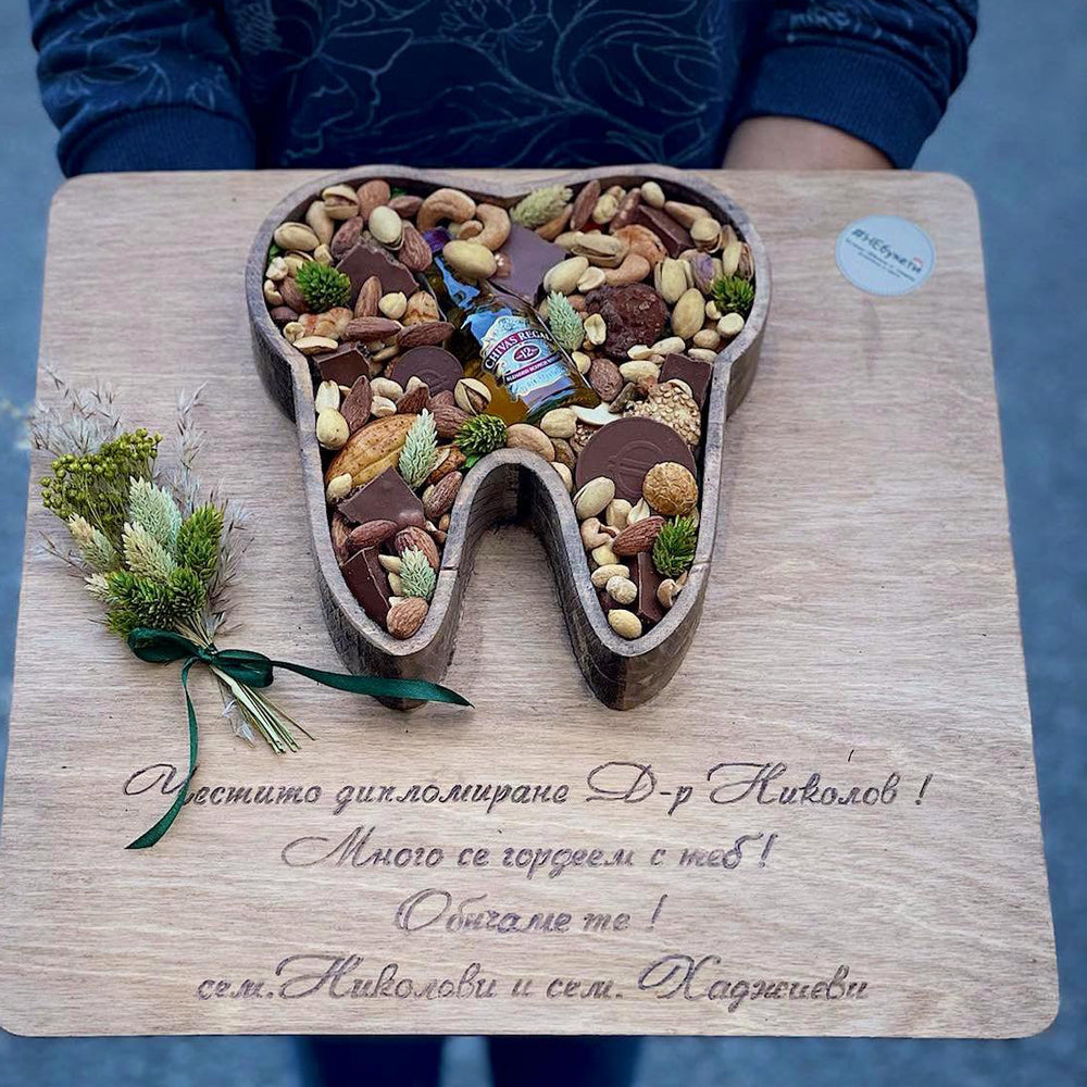 Say: "I love you", "Thank you" or "I appreciate you" ... with a wooden chest!