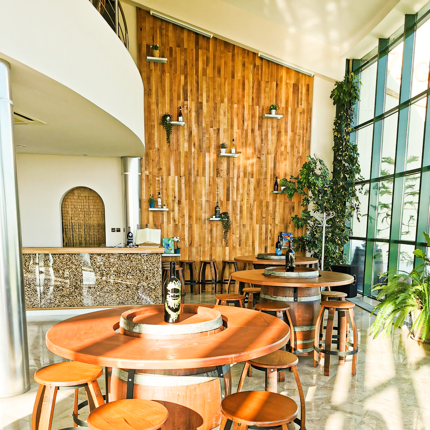 Follow the wine path step by step: Craft wine tasting for two. Parvomay