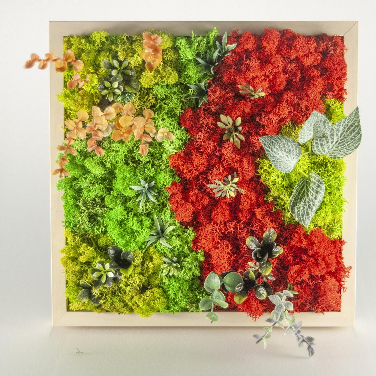 Unique green paintings from Scandinavian moss