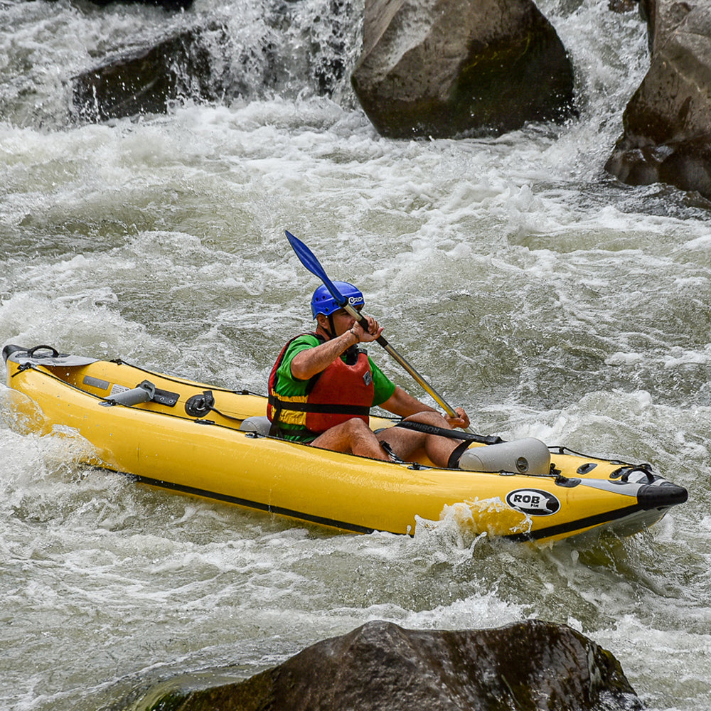 Combine kayaking, canyoning and zipline in Kresna. Flip your day.