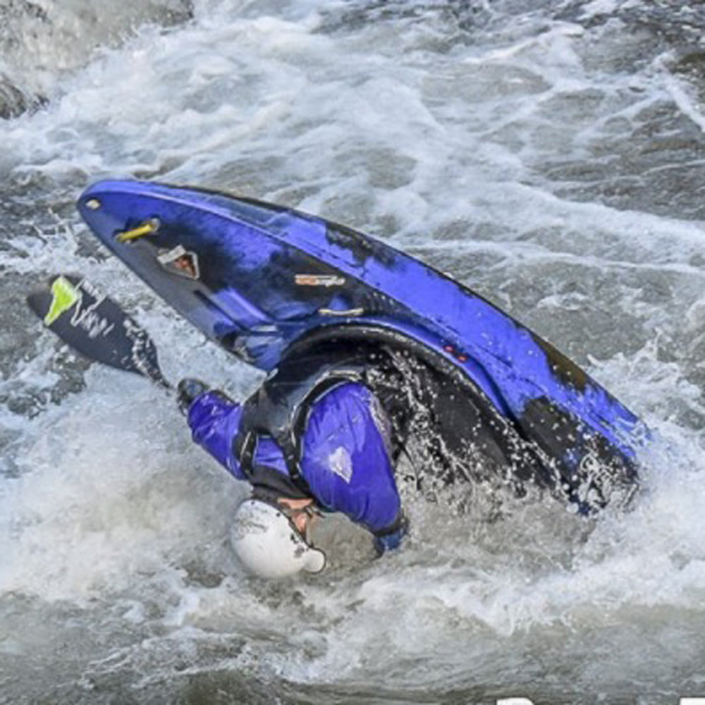Whitewater kayak
