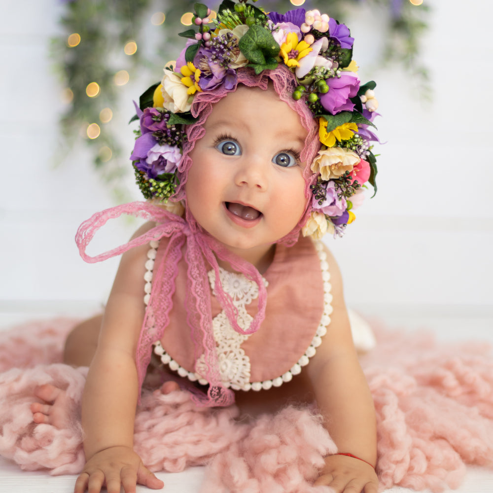 Sitting up baby photo shoot