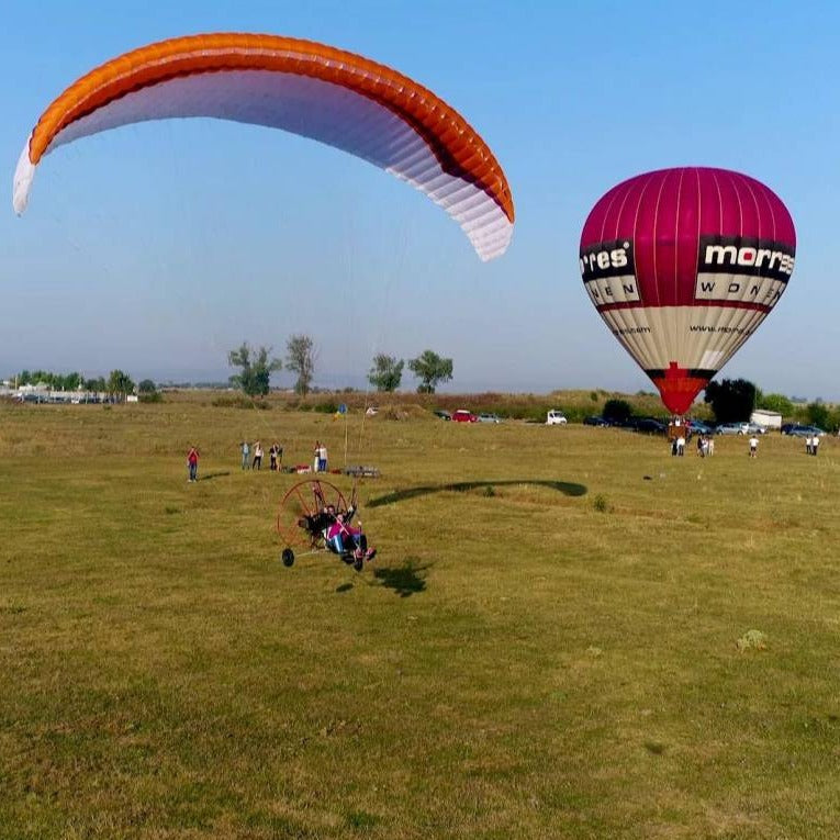 Tandem paragliding flight over Stara Planina