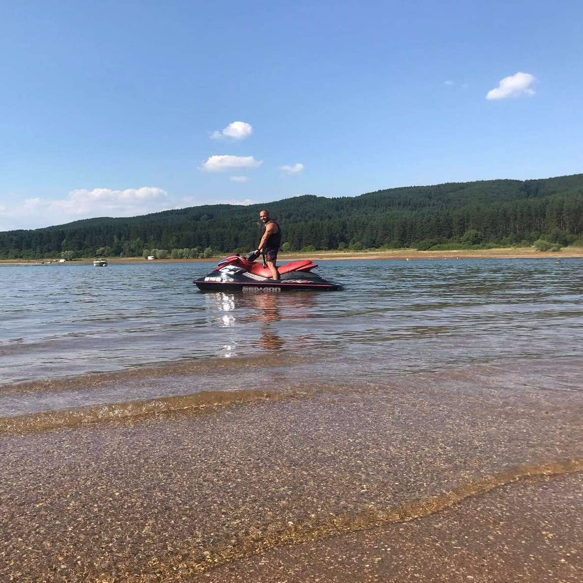 Jet rent at Iskar dam