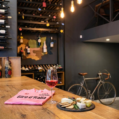 Premium tasting of five wines with gourmet delicacies
