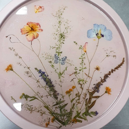 Table decoration workshop with epoxy resin