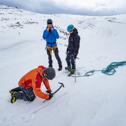 Conquer the peak! Winter mountaineering course