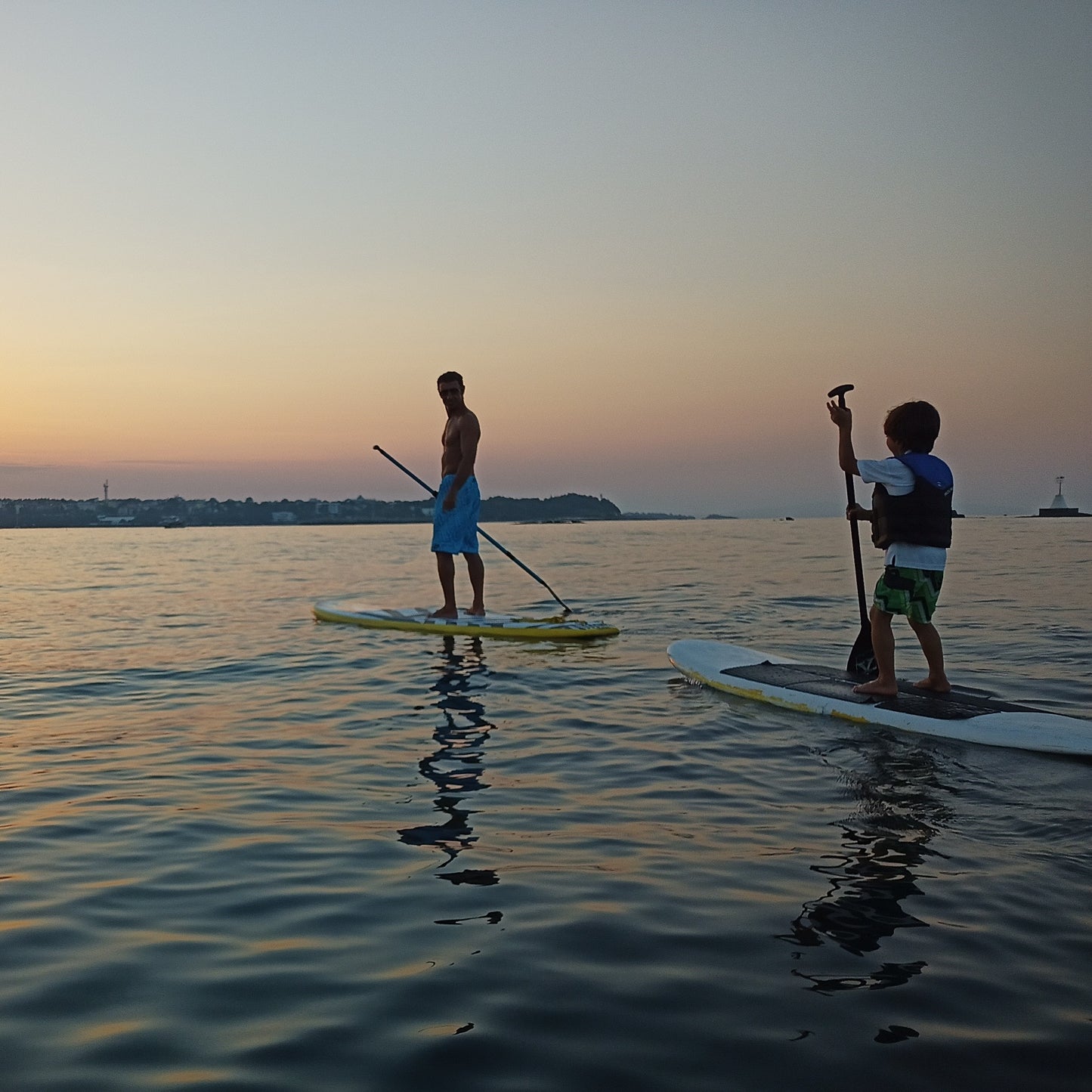 Combined windsurf, SUP, kayak or hawaiian surf lessons for adults and children