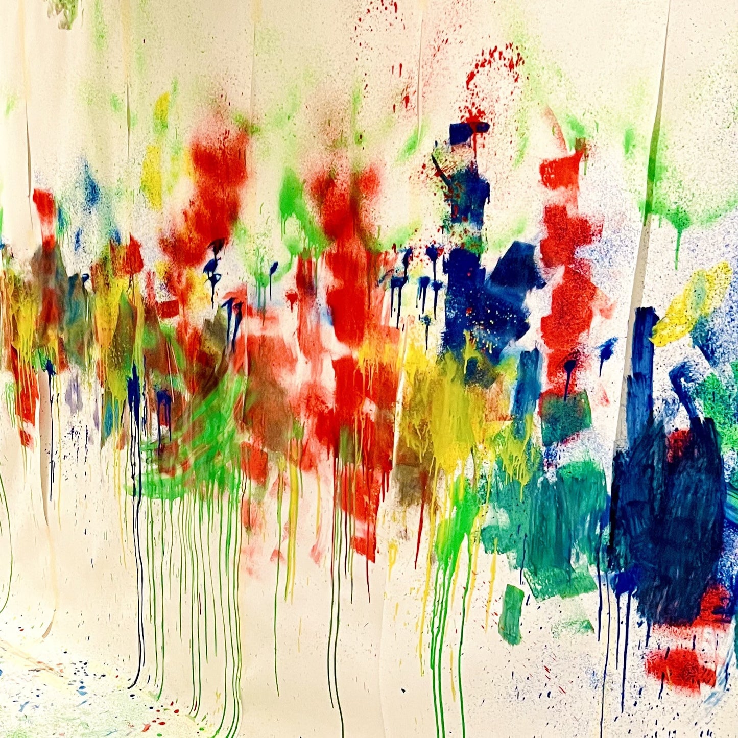 A color party for children: free games with paint and art therapy