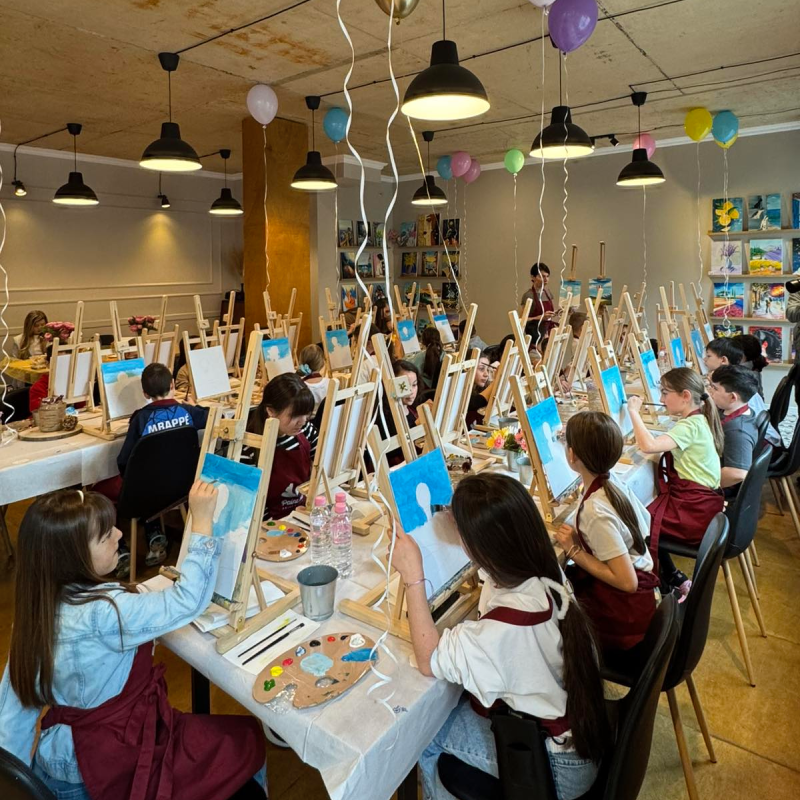 Painting for children in Varna – A creative art experience with a professional artist