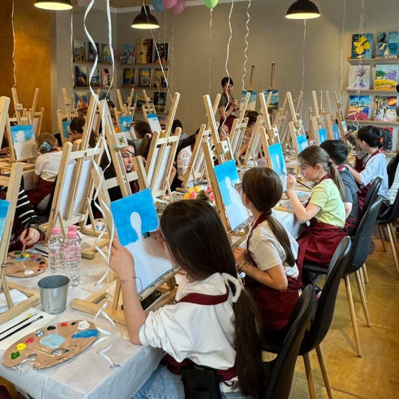 Painting for children in Varna – A creative art experience with a professional artist