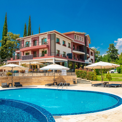 Renaissance for two at Villa Sintica