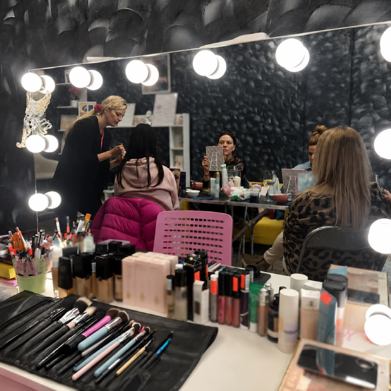 From radiant skin to flawless classic makeup