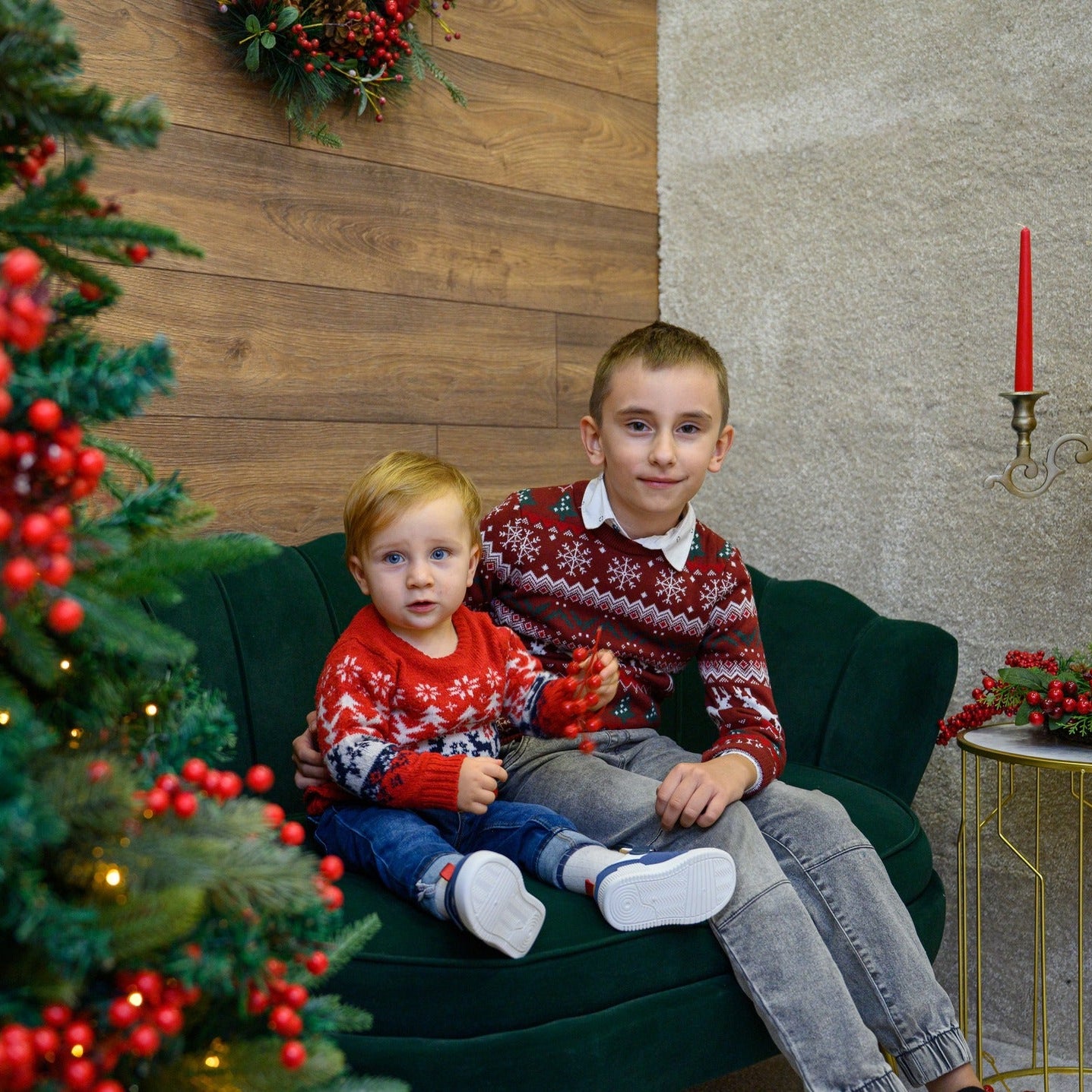 Thematic holiday photoshoot – Memories wrapped in joy