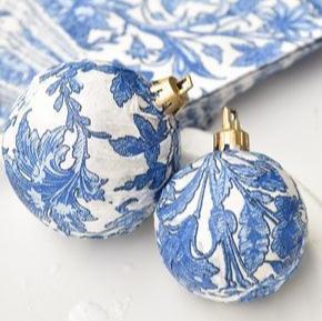 Christmas bauble painting and decoupage workshop. Varna