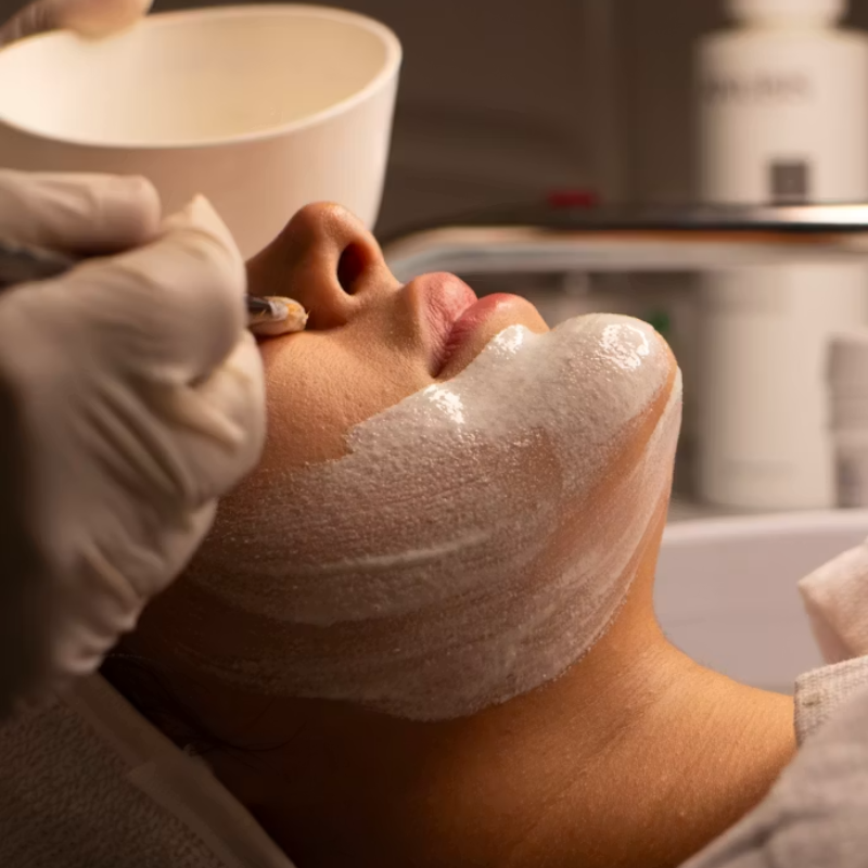 Ultra-Intensive hydrating facial with COLLAGENA PROFESSIONAL