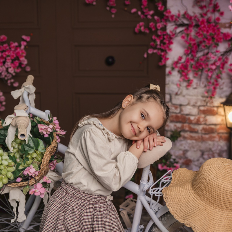 Express Your Femininity with a Mini Photoshoot