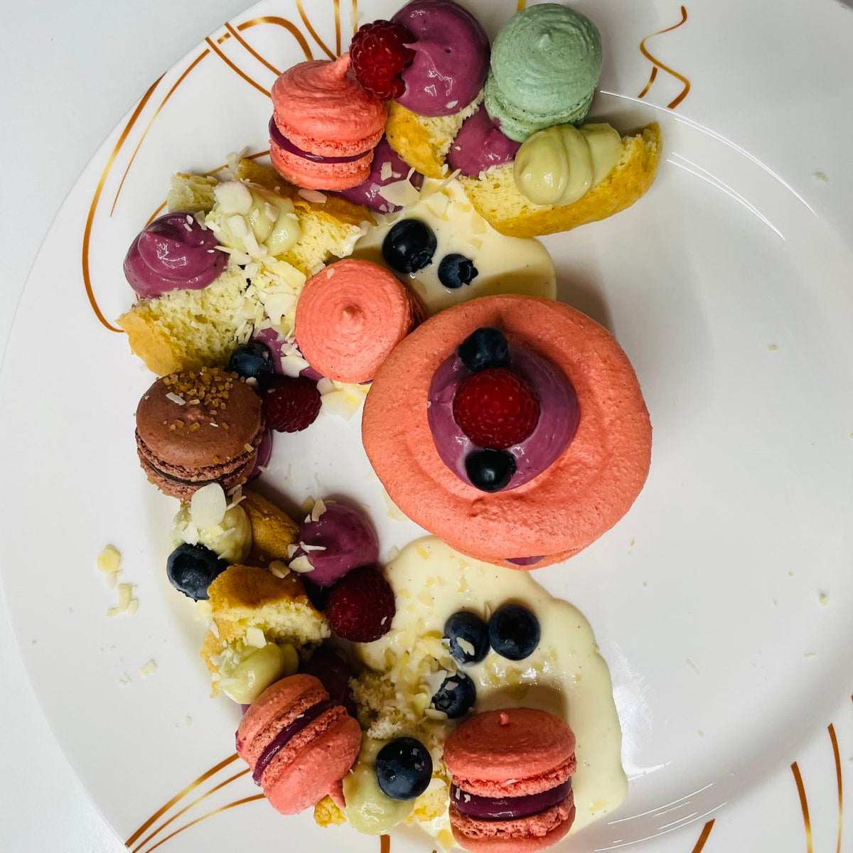 Culinary course for macarons, ice-cream and sponge cake with chef Nikolay Nemigenchev