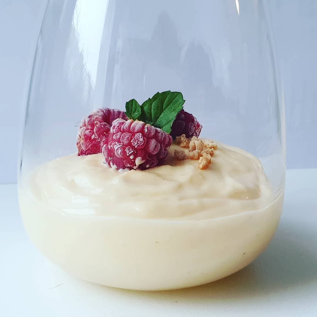 Culinary course on fundamental pastry creams and their application in desserts
