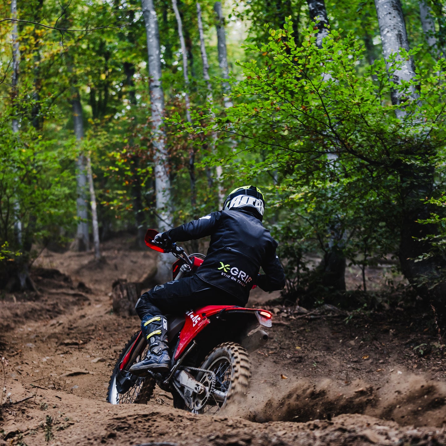 Full-day off-road adventure with an enduro motorcycle. Petrohan